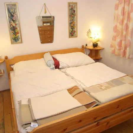 Σπίτι διακοπών In With Pool And Sauna