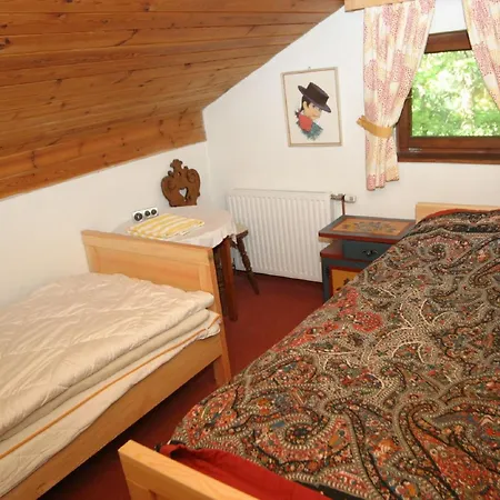 In With Pool And Sauna * Wernberg