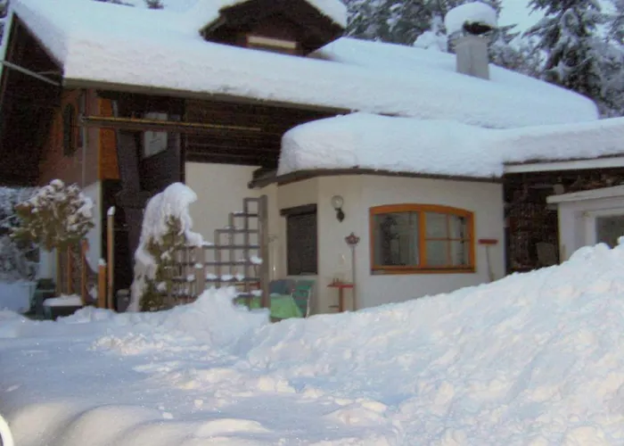 In With Pool And Sauna * Wernberg