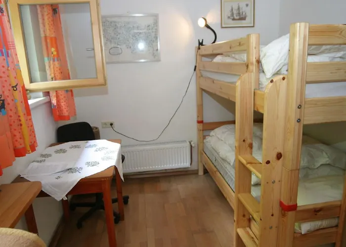 In With Pool And Sauna Wernberg