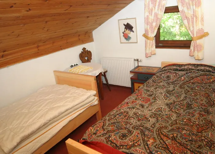 In With Pool And Sauna * Wernberg