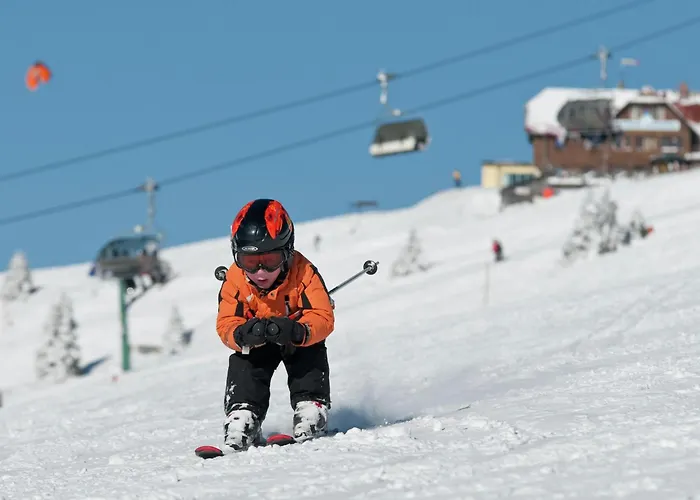 In With Pool And Sauna Wernberg