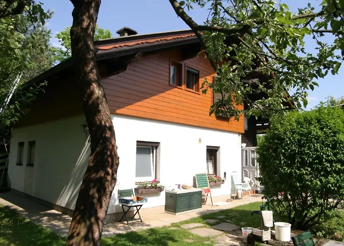 Dom wakacyjny In With Pool And Sauna