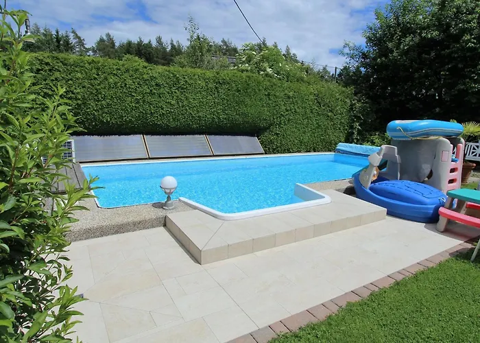 In With Pool And Sauna